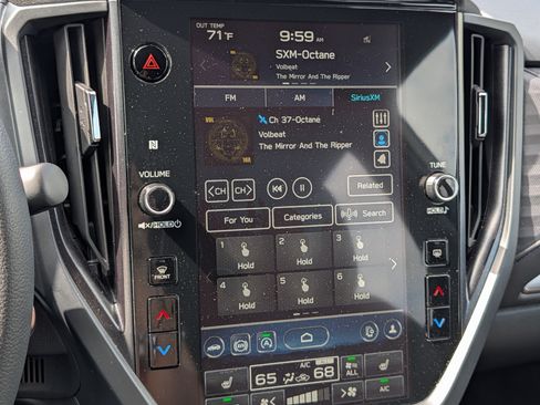 Certified 2025 Subaru Forester Premium AWD/4WD image 22