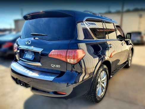 Used 2017 INFINITI QX80 4WD w/ Driver Assistance Package image 17
