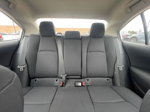 Used 2025 Toyota Corolla LE image 38