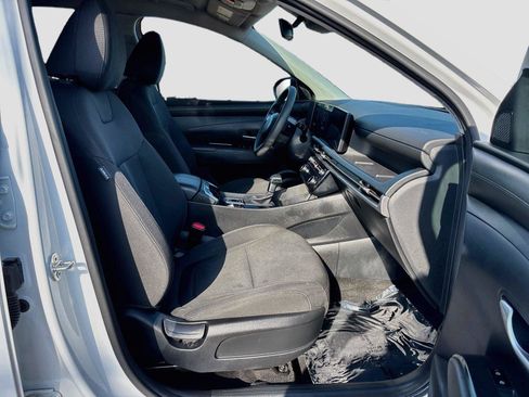 Used 2025 Hyundai Tucson SEL FWD image 27