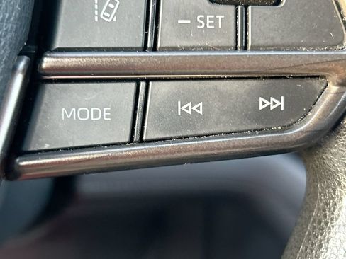 Used 2021 Toyota Sienna LE FWD image 17