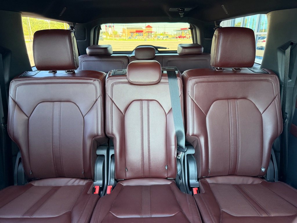 Used 2023 Ford Expedition Max Limited AWD/4WD image 17