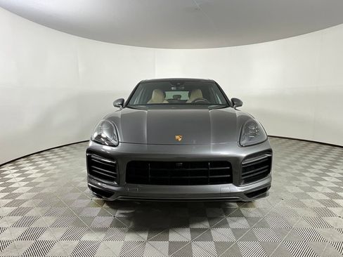 Used 2022 Porsche Cayenne GTS image 8