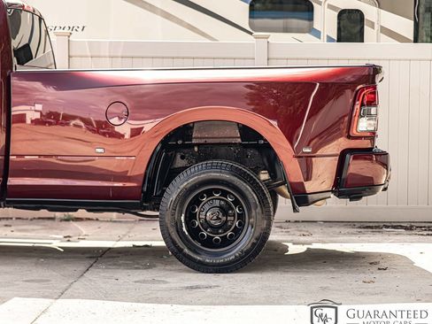 Used 2024 RAM 3500 Big Horn w/ Night Edition AWD/4WD image 6