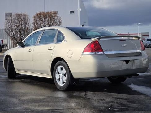 Used 2009 Chevrolet Impala LT w/ Luxury Edition Package image 17