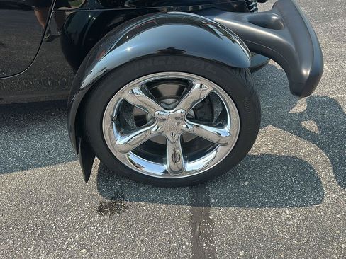 Used 2000 Plymouth Prowler RWD image 9