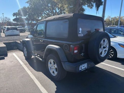 Used 2020 Jeep Wrangler Sport S image 4