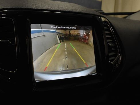 Used 2019 Jeep Compass Limited AWD/4WD image 15
