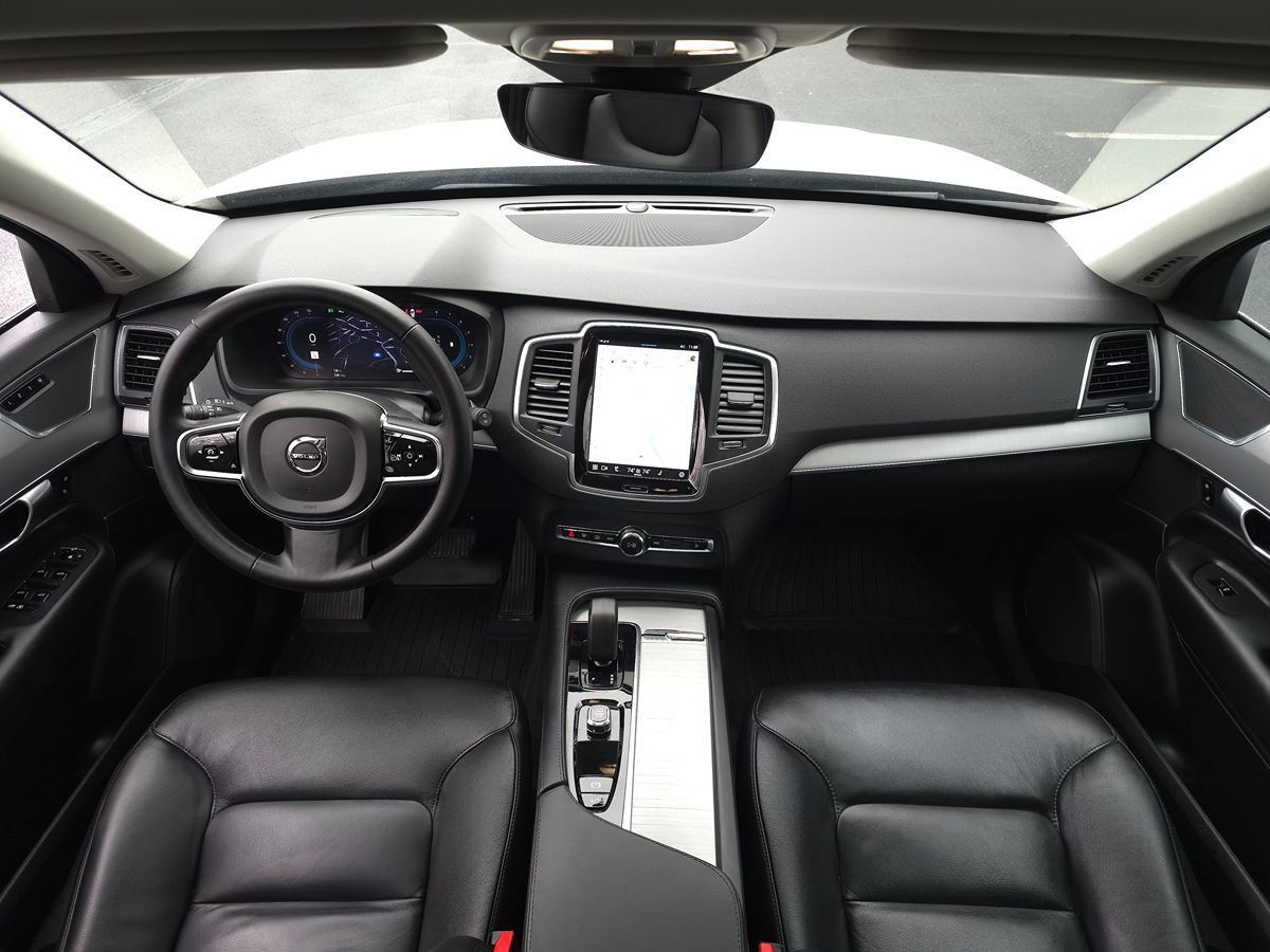 Used 2024 Volvo XC90 B5 Core w/ Climate Package AWD/4WD image 10