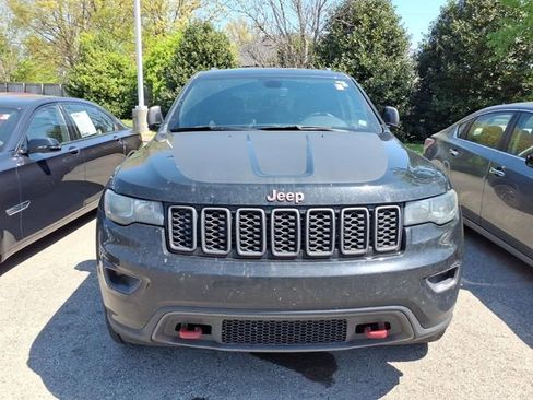 Used 2021 Jeep Grand Cherokee Trailhawk image 2