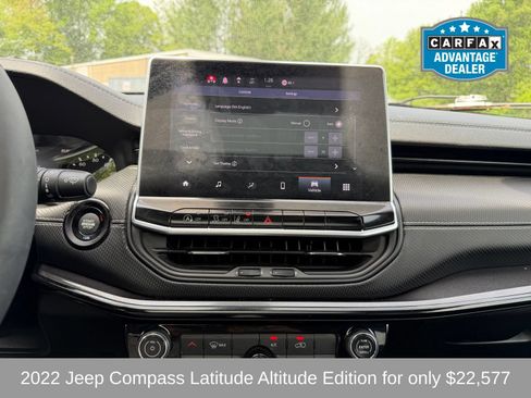 Used 2022 Jeep Compass Latitude w/ Sun and Sound Group AWD/4WD image 14