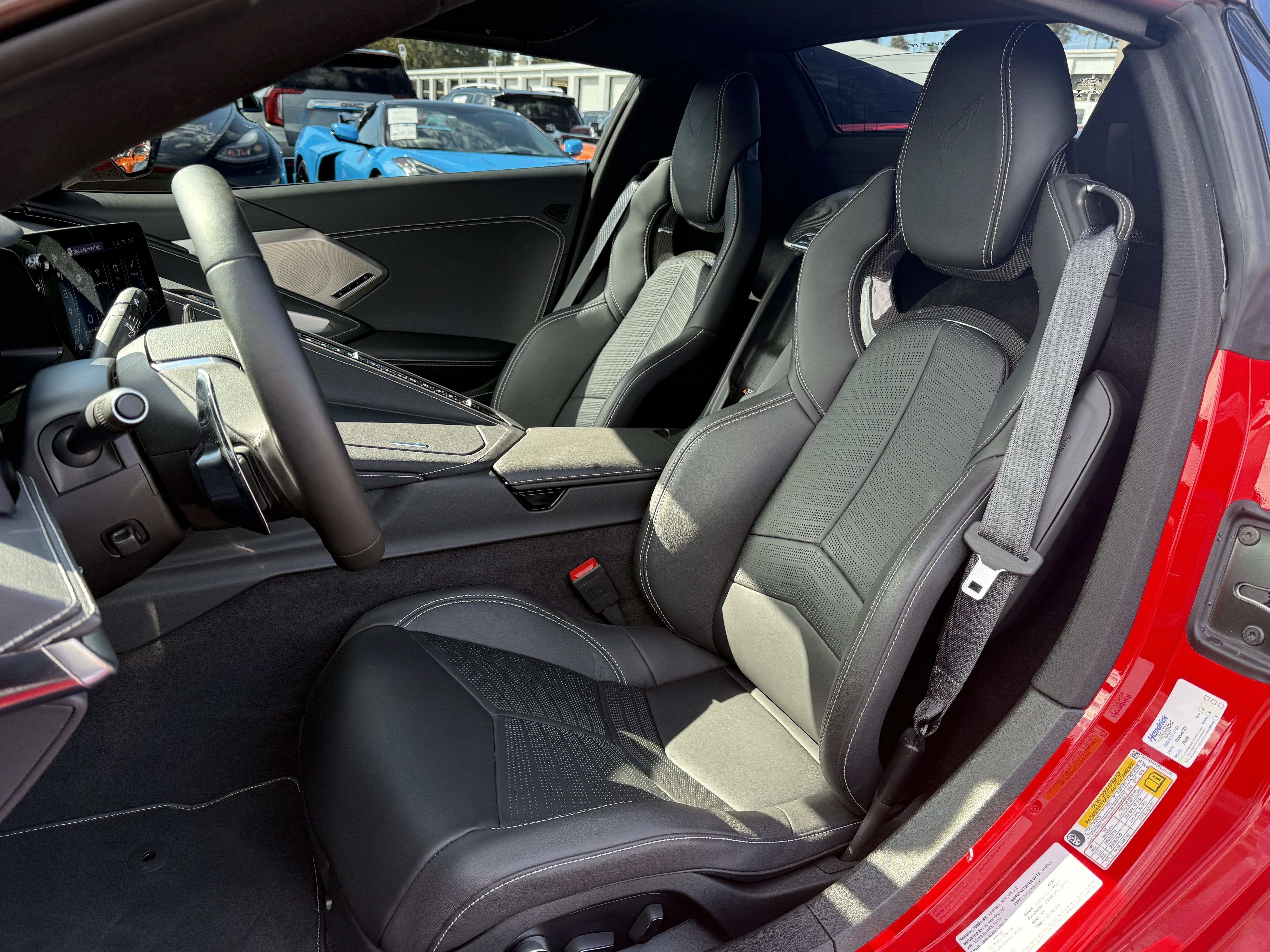 Used 2024 Chevrolet Corvette Stingray Preferred Conv w/ Z51 Performance Package RWD image 16