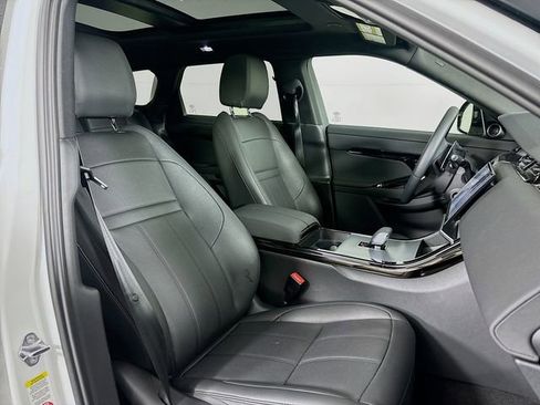 Used 2025 Land Rover Range Rover Evoque S image 31