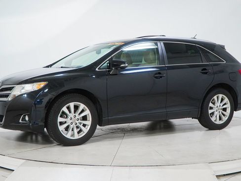 Used 2013 Toyota Venza LE FWD image 5