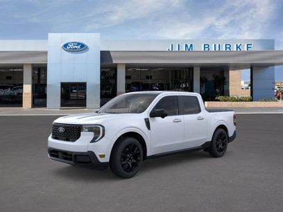 New 2025 Ford Maverick Lariat w/ Black Appearance Package