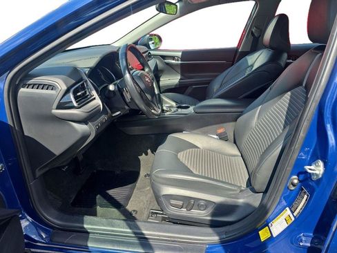 Used 2024 Toyota Camry SE FWD image 10