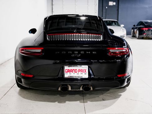 Used 2018 Porsche 911 Carrera GTS image 4