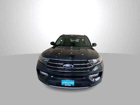 Used 2022 Ford Explorer XLT w/ Equipment Group 202A AWD/4WD image 3