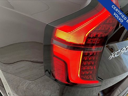 Used 2025 Volvo XC90 T8 Ultra image 41