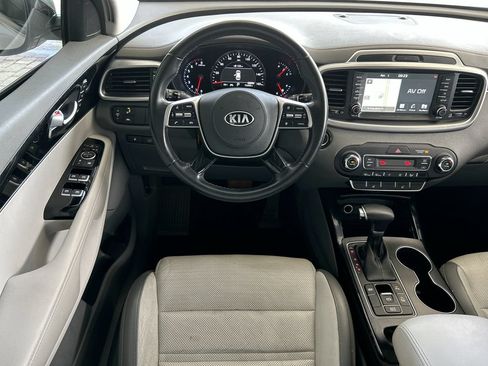 Used 2020 Kia Sorento SX FWD image 40