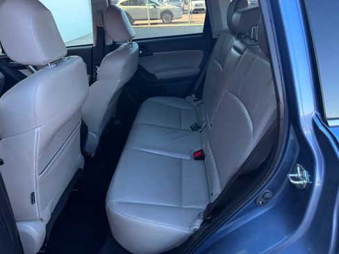 Used 2015 Subaru Forester 2.5i Limited AWD/4WD image 7