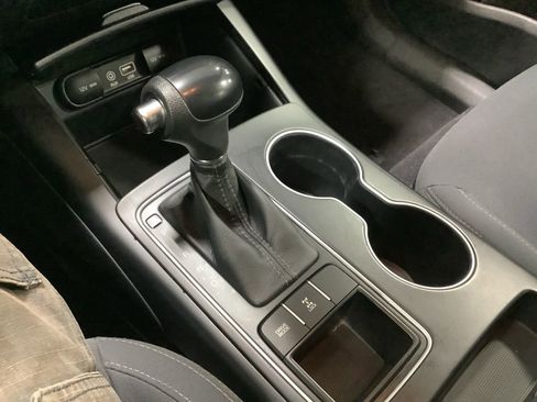 Used 2016 Kia Sorento LX image 17