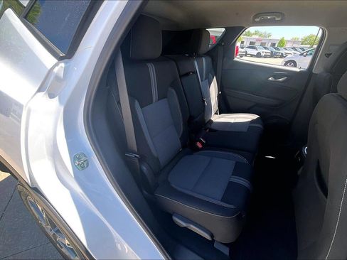 Used 2025 Chevrolet Blazer LT FWD image 25
