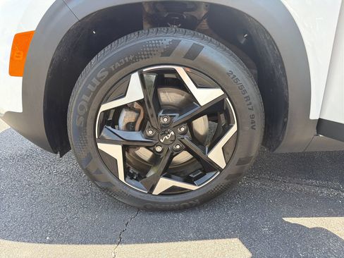 Used 2024 Kia Seltos EX AWD/4WD image 29