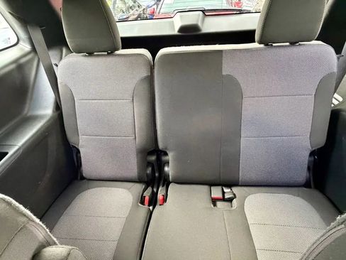 Used 2018 Chevrolet Traverse LT AWD/4WD image 14