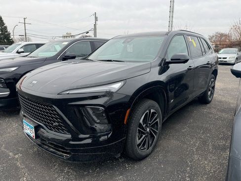 Used 2025 Buick Enclave Sport Touring image 2