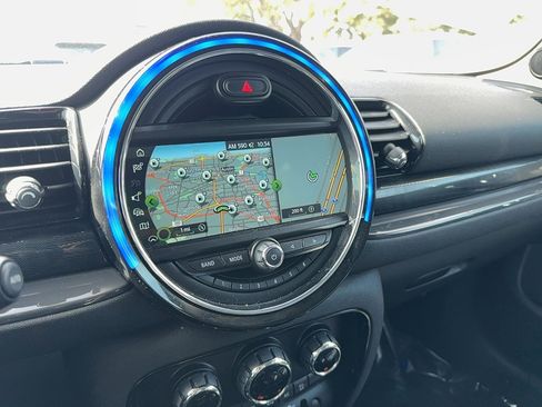 Used 2017 MINI Cooper Clubman image 23