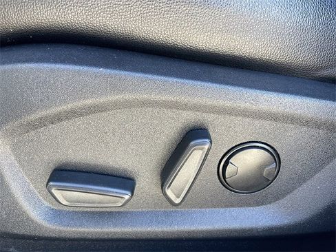 Used 2024 Ford Edge Titanium image 26