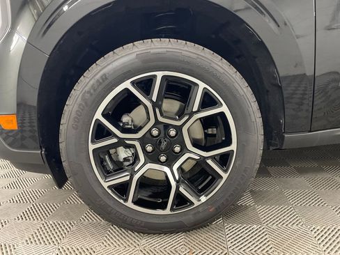 New 2025 Ford Maverick Lariat w/ 4K Tow Package image 11