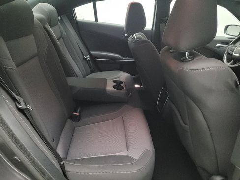 Used 2020 Dodge Charger SXT RWD image 19
