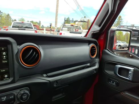 Used 2021 Jeep Gladiator Mojave w/ Uconnect 4C Nav & Sound Group AWD/4WD image 18