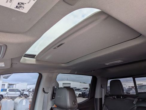 Used 2020 GMC Sierra 1500 Denali w/ Denali Ultimate Package image 17