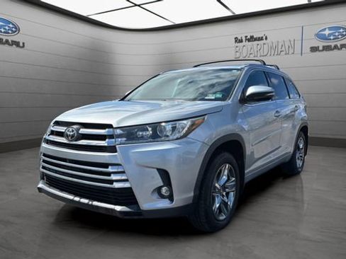 Used 2019 Toyota Highlander Limited Platinum AWD/4WD image 11