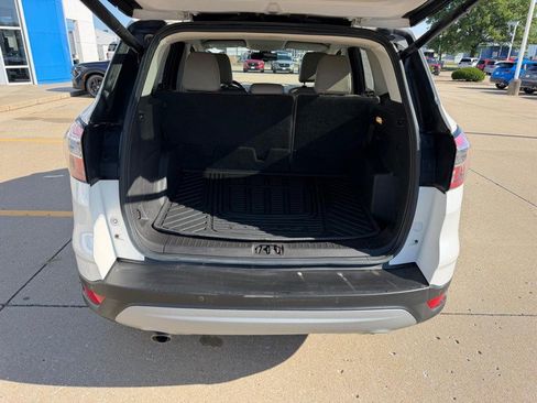Used 2017 Ford Escape Titanium FWD image 4