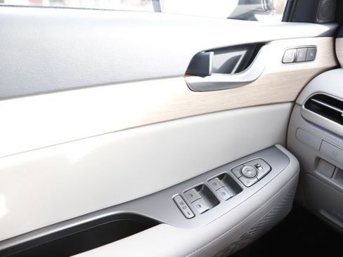 Used 2025 Hyundai Palisade Limited AWD/4WD image 26