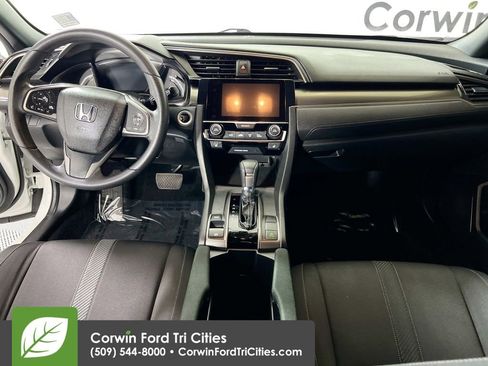 Used 2018 Honda Civic EX image 7