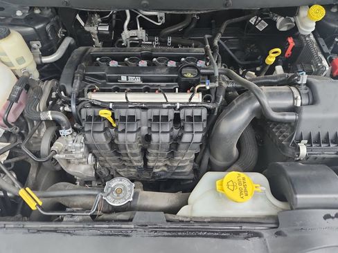 Used 2020 Dodge Journey SE w/ SE Popular Equipment Group FWD image 39
