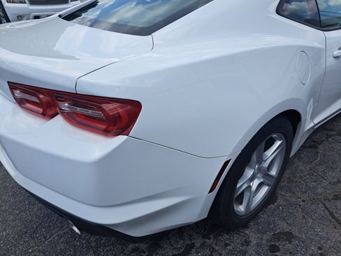 Used 2023 Chevrolet Camaro LT RWD image 17