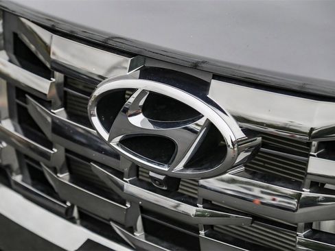 Certified 2024 Hyundai Santa Cruz Limited image 6