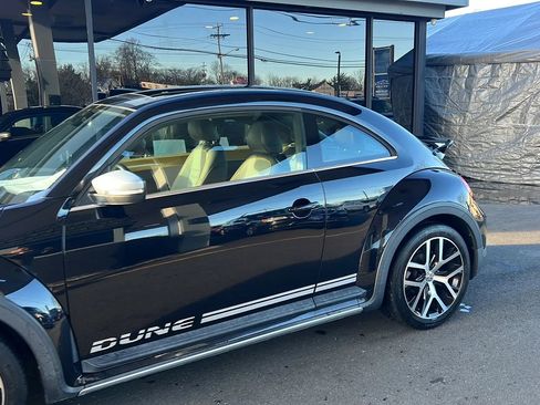 Used 2016 Volkswagen Beetle 1.8T Dune w/ Dune Technology Package image 4