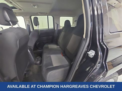 Used 2014 Jeep Patriot Latitude w/ Sun/Sound Group AWD/4WD image 33