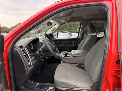 Used 2014 RAM 1500 Express RWD image 19