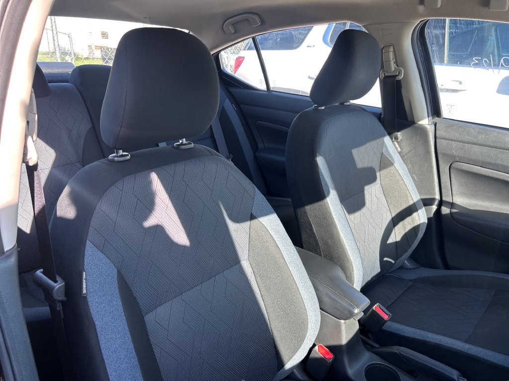 Used 2025 Nissan Versa SV FWD image 14