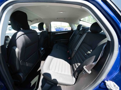 Used 2014 Ford Fusion SE FWD image 23