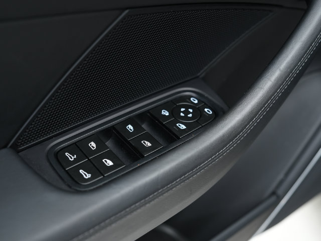 Certified 2023 Porsche Panamera GTS AWD/4WD image 11
