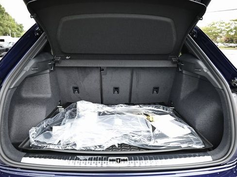 New 2025 Audi Q3 2.0T Premium image 29